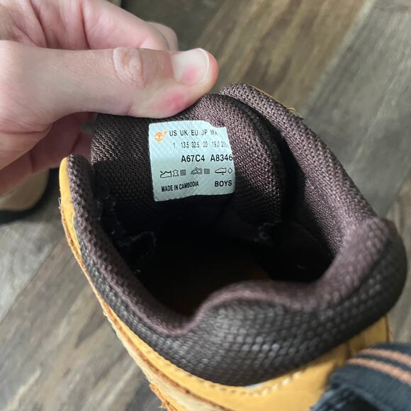 Timberland Boys Waterproof Mt. Maddsen Hiking Boot Size 1 - Picture 5 of 7